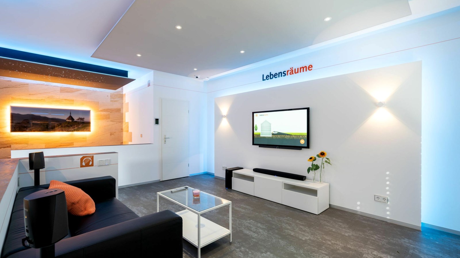 Wohnbereich in der Musterwohnung Lebensräume mit Lichtszenen