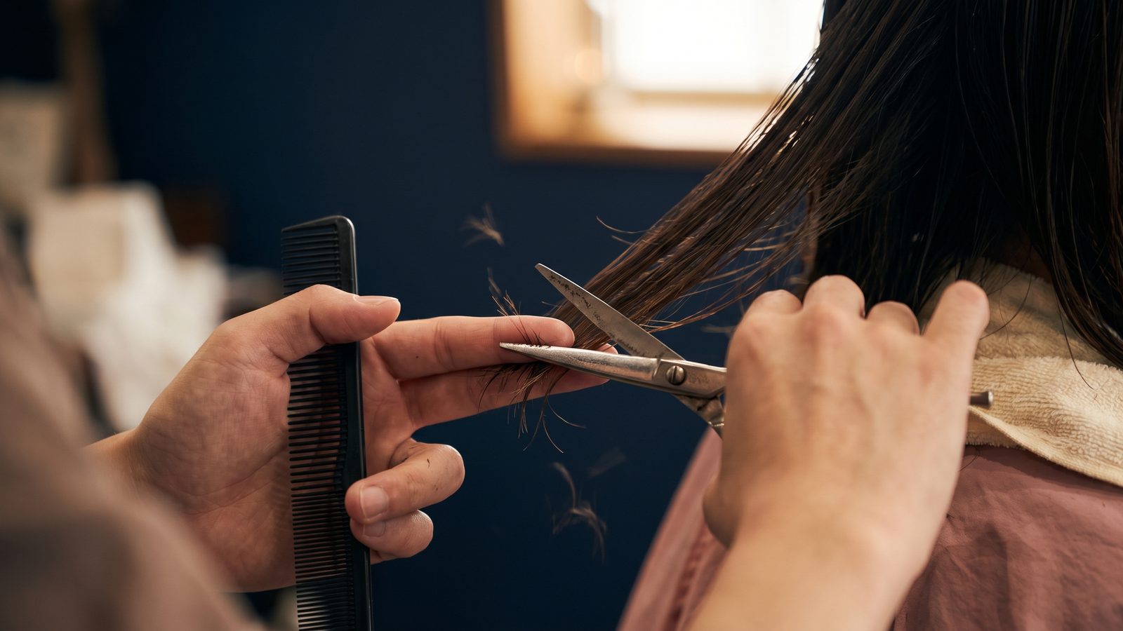 Schnitt & Styling bei Salon Mustermann